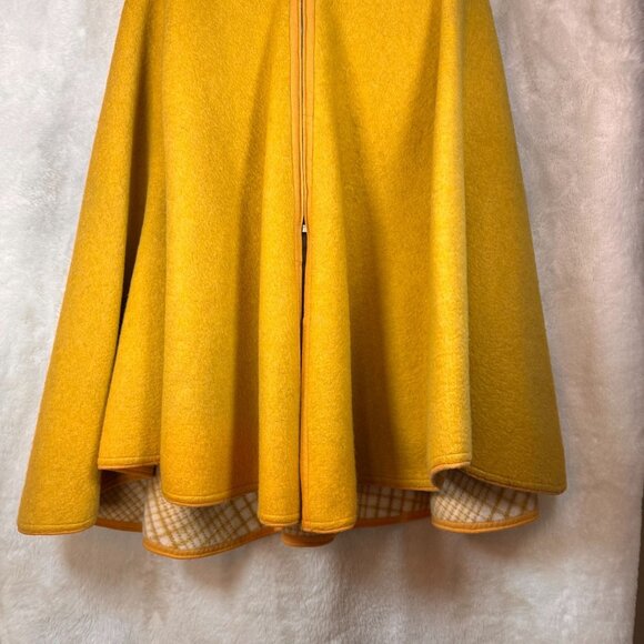A0040 Vintage 60s 100% Wool Reversible Poncho Cape Plaid Yellow Zip Up One Size - Picture 2 of 8